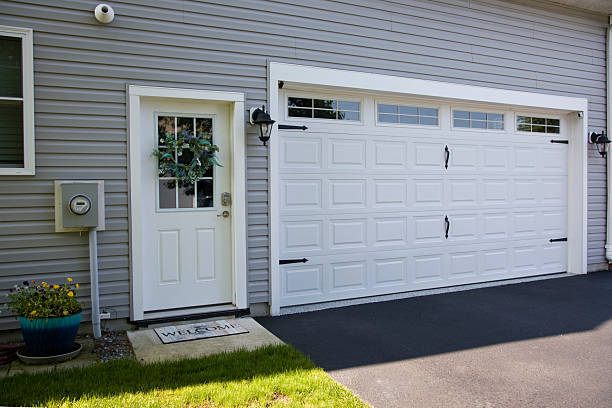 24/7 Emergency Garage Door Panel Replacement experts in Washita County County, OK